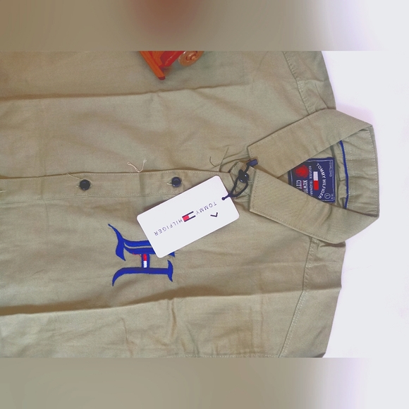 Tommy Hilfiger shirt - Picture 2 of 2